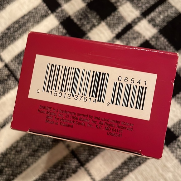 HALLMARK BARBIE COLLECTOR’S ORNAMENT - Picture 10 of 12